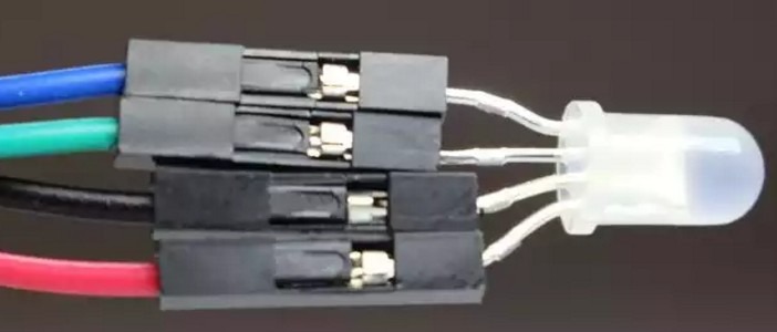 Соединение коннекторами RGB LEDs