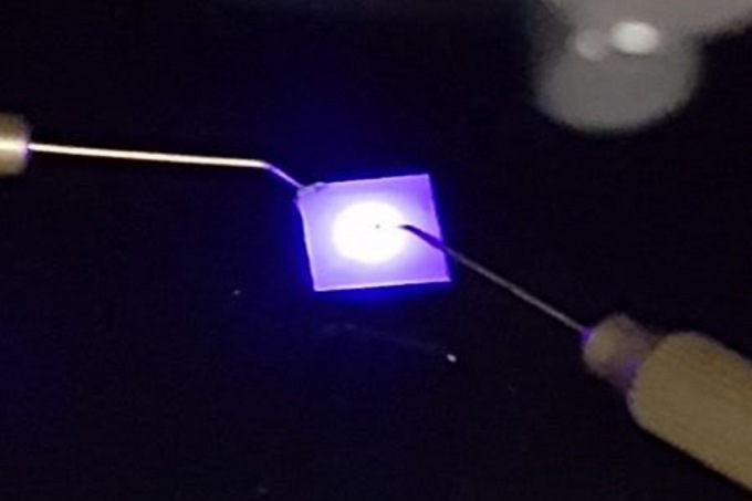 <pre>Корейские исследователи разрабатывают новый светоизлучающий материал для замены GaN
