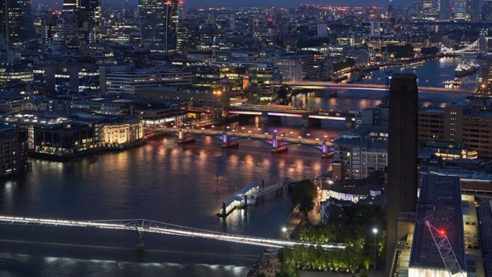 <pre>Лондонский проект «Освещенная река» уже запущен
